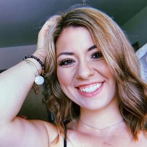 Meet your Posher, Lexie